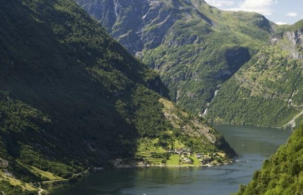 immagine per fiordi norvegesi